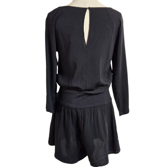 Express Black Classic Minimalist Romper Shorts NWT - Picture 4 of 7